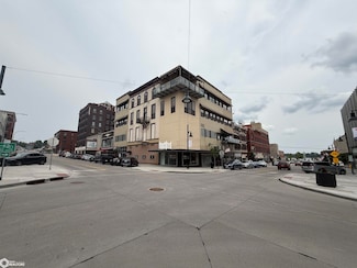 218 Jefferson St Unit 2E, Burlington, IA 52601