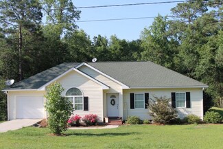 3026 Lindsey Dr, Claxton, GA 30417