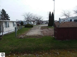 3 E Michigan Ave, Au Gres, MI 48703