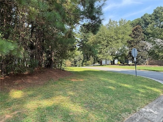 2347 Capes Cove Dr, Sherrills Ford, NC 28673