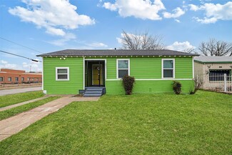 3851 Dowdell St, Fort Worth, TX 76119