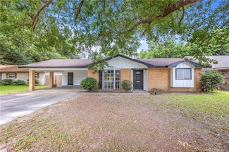 414 Crestwood St, Lake Charles, LA 70605