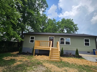 1204 W Lane St, Shelbyville, TN 37160