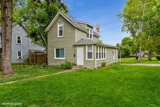 2741 Gabriel Ave, Zion, IL 60099