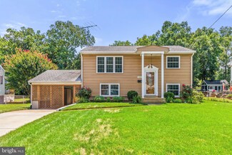 9505 Chatham St, Manassas, VA 20110