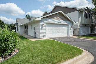 8692 Norway St NW, Coon Rapids, MN 55433