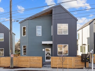 8475 Seward Park Ave S, Seattle, WA 98118