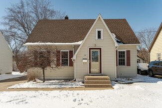 725 11th Ave NE, Rochester, MN 55906