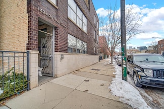 1424 W Grand Ave Unit 2, Chicago, IL 60642