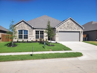 709 Lake Murray Ln, Cleburne, TX 76033