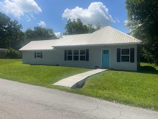 214 E Wilson St, Wheaton, MO 64874