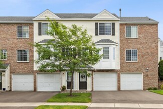 4825 Elm Dr N Unit 2, Hugo, MN 55038