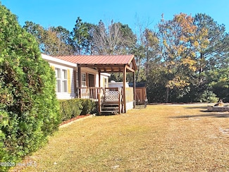 70 Buccaneer Blvd, Hampstead, NC 28443