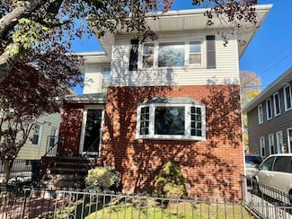 14915 15th Rd, Whitestone, NY 11357