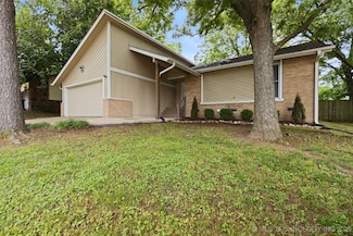 3034 W 70th St, Tulsa, OK 74132