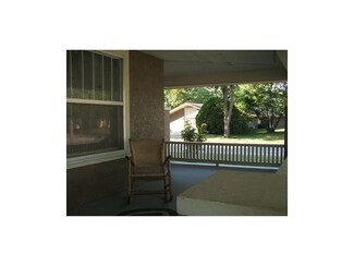 422 N 12th St, Humboldt, KS 66748