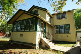129 Adams St, Rockford, IL 61107