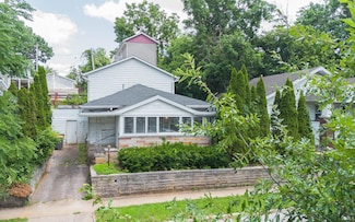 539 S Washington St, Bloomington, IN 47401