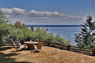 3644 Fidalgo Dr, Clinton, WA 98236