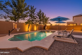 742 E Kingbird Dr, Gilbert, AZ 85297