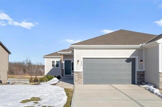 4909 N 145th St, Basehor, KS 66007