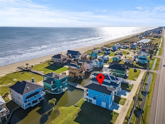 18 Blue Heron Cir, Jamaica Beach, TX 77554