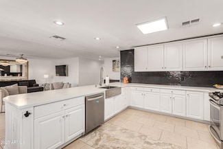 4241 N 64th Ave, Phoenix, AZ 85033