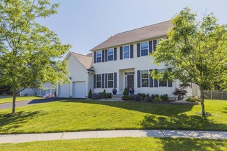 11 Palomino Ct, Howell, NJ 07731