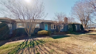 3740 Pleasant Plains Rd, Matthews, NC 28104