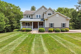 25 Shannon Rd, Exeter, RI 02822