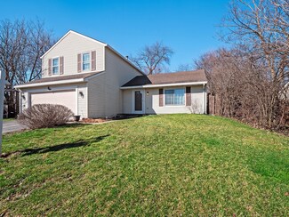 30W250 Huntington Dr, Warrenville, IL 60555