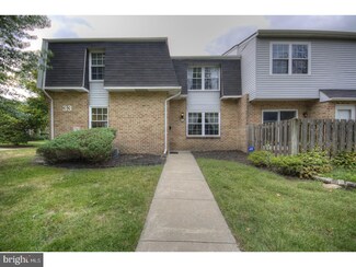 3105 Harbour Dr Unit 3105, Palmyra, NJ 08065