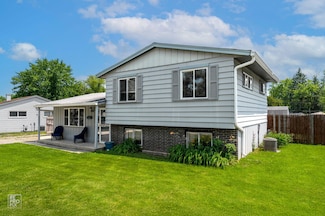 36665 N Traer Terrace, Gurnee, IL 60031