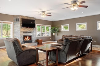 53034 254 St, Austin, MN 55912