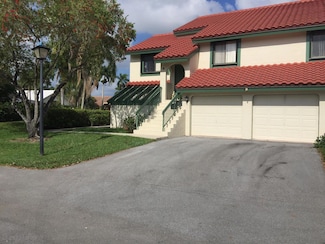 22 Lexington Ln W Unit E, Palm Beach Gardens, FL 33418
