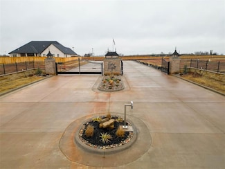 3511 Scissortail Ln, Chickasha, OK 73018