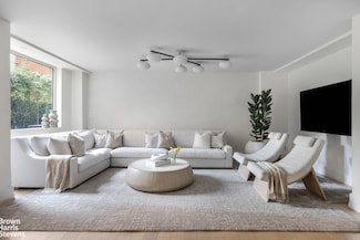 501 E 79th St Unit 2EF, New York, NY 10075