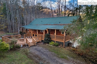 2417 Russell Norris Rd, Elk Park, NC 28622