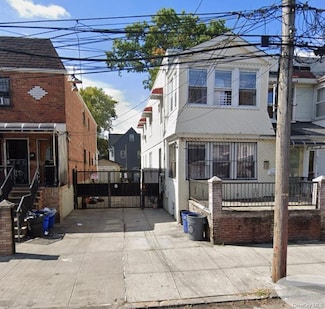 9518 117th St Unit 2, South Richmond Hill, NY 11419