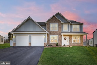 1018 River Crest Dr, Reading, PA 19605