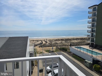 8 35th St Unit 401, Ocean City, MD 21842