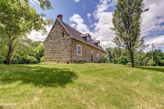 9 Frey Dr, Palatine Bridge, NY 13428