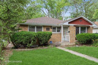 210 Prospect Ave, Mundelein, IL 60060