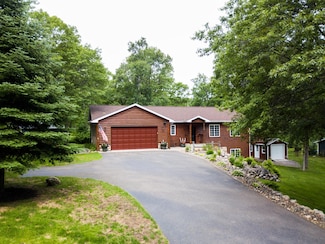 30387 N Spruce Dr, Pequot Lakes, MN 56472