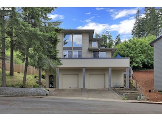 77 Bangle Ct, Cottage Grove, OR 97424