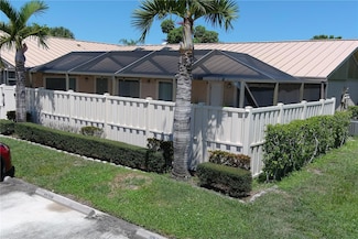 5258 Eagle Lake Dr, Palm Beach Gardens, FL 33418