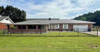 125 Ash Ln, Sistersville, WV 26175