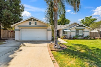 2932 Saginaw Ave, Clovis, CA 93611