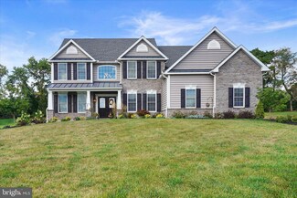 12 Chasen Ct, Sinking Spring, PA 19608