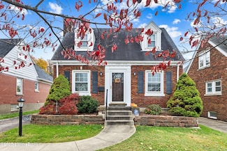 1212 Hart Ave, Louisville, KY 40213